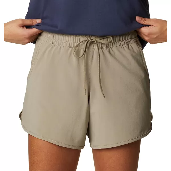 imageColumbia Womens Bogata Bay Stretch ShortTusk