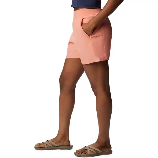 imageColumbia Womens Leslie Falls ShortSummer Peach