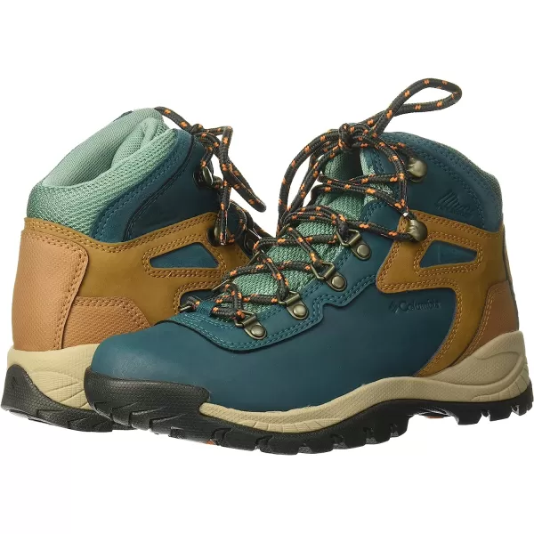 imageColumbia Womens Newton Ridge Lightweight Waterproof Shoe Hiking BootDeep Wave Dusty Green