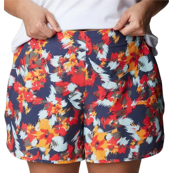 imageColumbia Womens Pleasant Creek Stretch ShortNocturnal Typhoon Blooms Multi