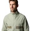 imageColumbia Mens Spire Valley WindbreakerSafariStone Green