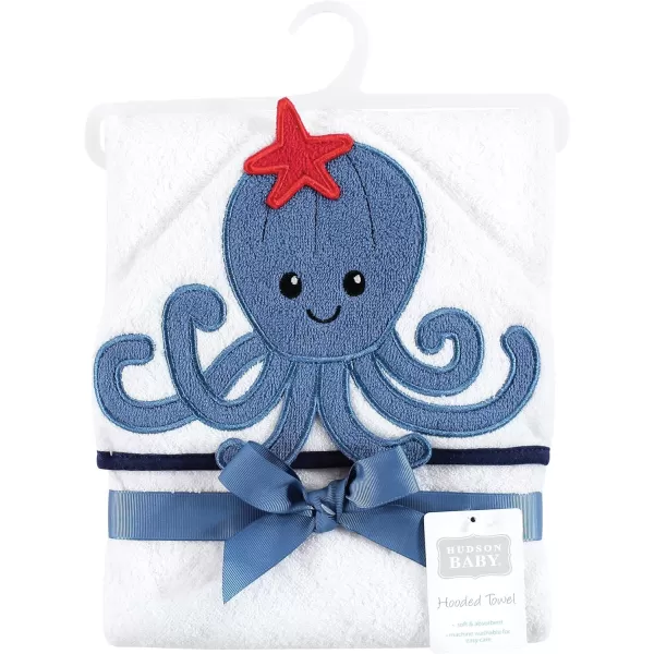 Hudson Baby Unisex Baby Cotton Animal Face Hooded Towel, Ladybug, One Size