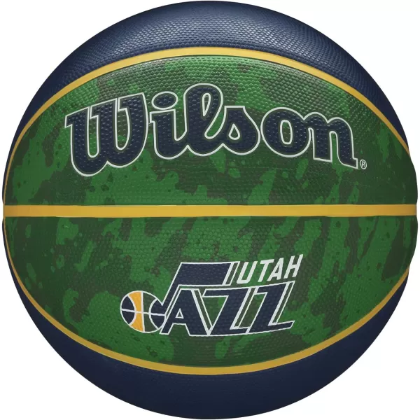 WILSON NBA Alliance Series Basketballs - Team Logo Basketballs - 29.5" and Mini Sizes