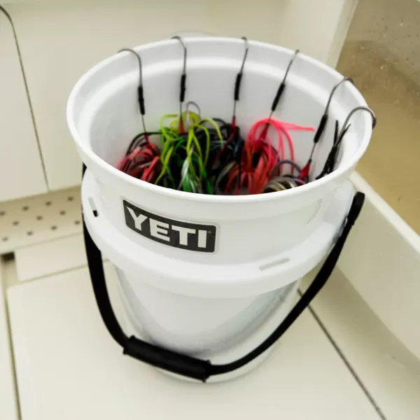 YETI Loadout 5-Gallon Bucket, Impact Resistant Fishing/Utility Bucket, Seafoam