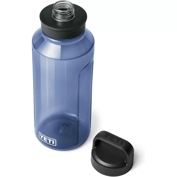 YETI Yonder 750 ml/25 oz Water Bottle with Yonder Chug Cap, Power Pink