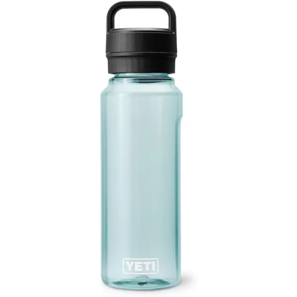YETI Yonder 750 ml/25 oz Water Bottle with Yonder Chug Cap, Power Pink