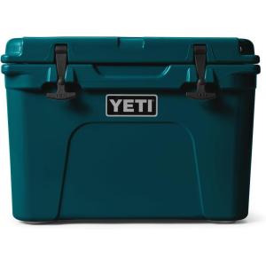 imageYETI Tundra 35 CoolerAgave Teal