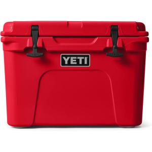 imageYETI Tundra 35 CoolerRescue Red